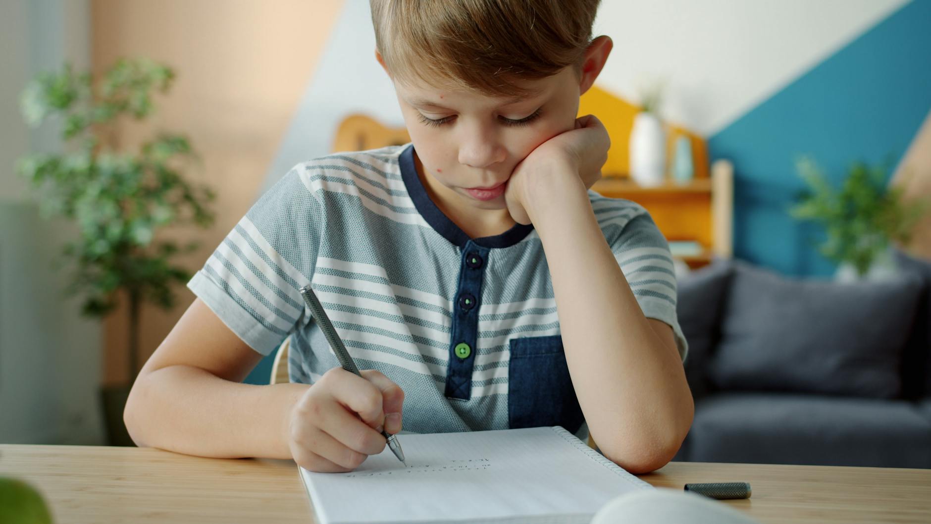 From Average to Top Marks: Real 11+ Creative Writing Examples and What Changed Them